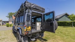 Louver – 2/3p Landrover Defender 110. Complete installation for your comfortable adventure