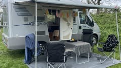 Comfort, luxe en ruimte!! maar ook compact.  – 4p Hymer buscamper 