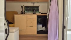 Boxy – Spacious off-grid bus camper 'Boxy' 2/3 pers. (2014)