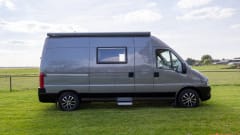 Beautiful bus camper from 2005