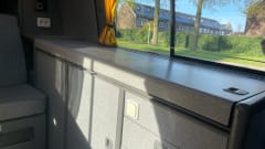 “De Dromedaris” –  VW T4 Multivan raised