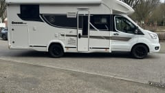 4p Benimar semi-integrated uit 2023