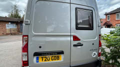 Izzy – 2 berth Renault bus from 2012