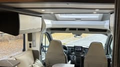 4p Benimar semi-integrated uit 2023