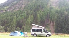 Britt – 4p Ford bus from 2011