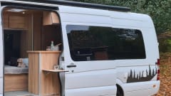 Bolt – 3-4 berth Mercedes-Benz camper