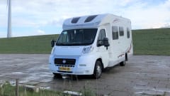 "Napoleon" – Dog friendly - roof air conditioning - powerful - luxurious - complete