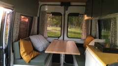 Oscar Obelix – Hit the road with Oscar! A converted Citroën Jumper with 2 sleeping places