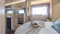 PVU – Autotrail semi-geïntegreerd met 4 slaapplaatsen vanaf 2026