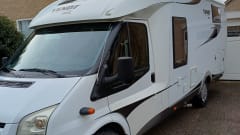 Sjorsie – Fendt camper with 2 single beds