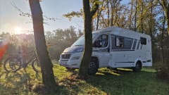 Camper Ledegem – 2p Carado semi-integrated from 2024
