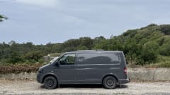 2p Volkswagen bus uit 2012