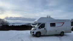 Camperrent 19 – 6p LMC alcove from 2025
