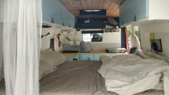 Vespa – 2-person self-built bus camper