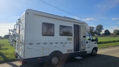Cozy Fiat Ducato camper – your ticket to freedom!