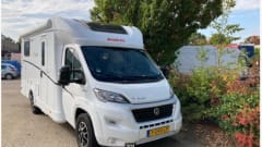 P-599-LP – Luxurious and comfortable Dethleffs 6812 Just 90 with single beds