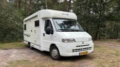 2p Elnagh semi-integrated uit 2001
