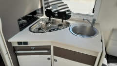 4p Challenger semi-integrated uit 2019