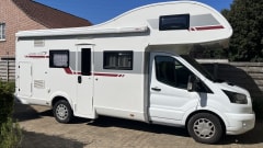 Wolly – 5p Ford alcove from 2019