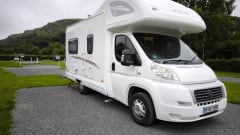 Snufkin – Swift Lifestyle 590R 4 berth
