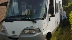 Cozy camper, fully equipped. With scooter carrier/bicycle carrier