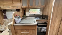 Bertha – 5 berth Peugeot semi-integrated from 2012