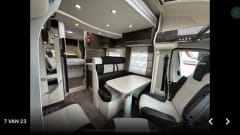 4p Challenger semi-integrated uit 2017