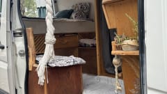 Spacious campervan - kitchen & shower - Fully off grid