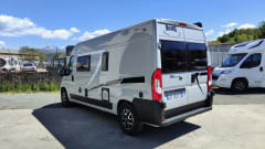 Menfys (2) veranda – Menfys VAN 3 MAXI S-Line (2) with veranda and photovoltaic