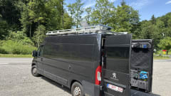 Serenity – 2p Peugeot Boxer L3H2 Volledig Uitgerust