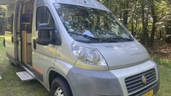Lovely 2p Dethleffs bus with 160 hp
