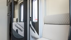UWU – Zefiro 696 Fixed Island Bed 4 Berth 2024 motorhome 