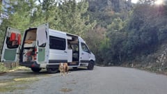 Bussie  – Atmospheric Sprinter bus - off grid