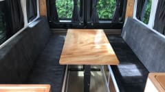 The Road Runner – 2p Citroën Jumper bus camper from 2016