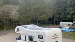 6 berth motorhome Roller Team Zafiro 675