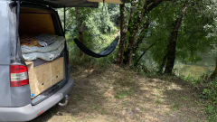 2p Volkswagen bus uit 2012
