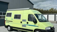 Adria twin – 2p Fiat bus uit 2005
