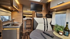 Weinsberg CaraCompact-2 – Ultimate Freedom for Couples! Luxury Camper with Single Beds and XL Garage