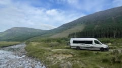 Beautifully spacious 2-4 person Bus camper Sprinter 2015
