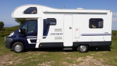 Oliver – Superb 6 berth Swift Motorhome