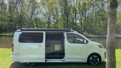P-458-JD – 4p Fixxter campervan from 2022