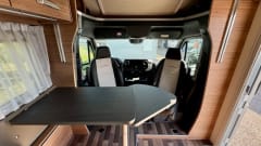 PEPPER TWIN – SEMI-INTEGRAL Weinsberg CaraCompact 640 MEG
