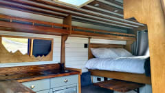 Stunning cosy Edinburgh camper, perfect for exploring Scotland