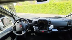 Automaat – 2p Adria Mobil semi-integrated uit 2017