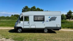 Bessie – 2p Hymer integrated uit 1995
