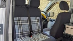 Hamish’s Hame – 2 berth Volkswagen campervan from 2010