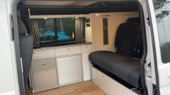 Atemberaubender VW Transporter T6 Highline Wohnmobil bereit für Ihre Abenteuer