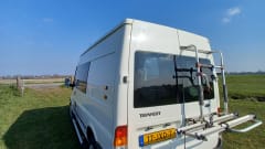 2p Ford camper van