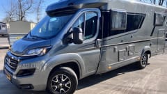 Saeftinghe – Available for rent in Spain from October 1st: Beautiful two-person LMC Camper 