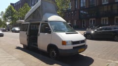 T4 Caravelle – Complete and compact Volkswagen T4 camper with 4 berths
